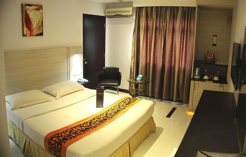 Hotel 89
