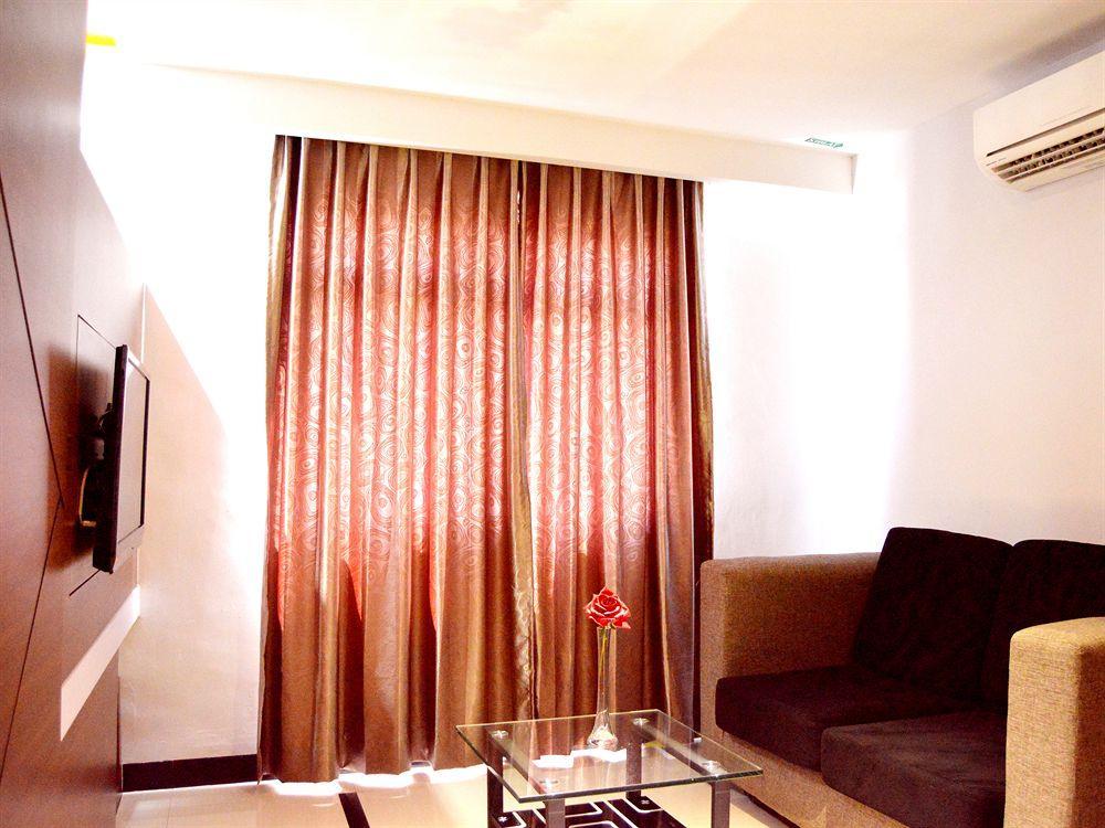 89 Hotel Batam